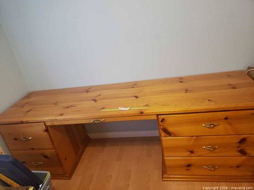 Custom Desk - 3 pieces (1 of 7)