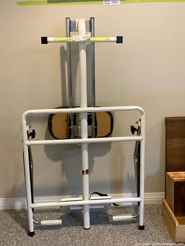 Rowing Machine (1 of 5)