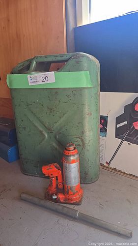Lot #20 (1 of 8)