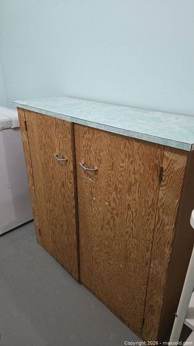 Wooden Cabinet (1 of 5)