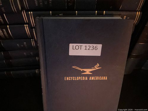 Lot #1236 (1 of 7)