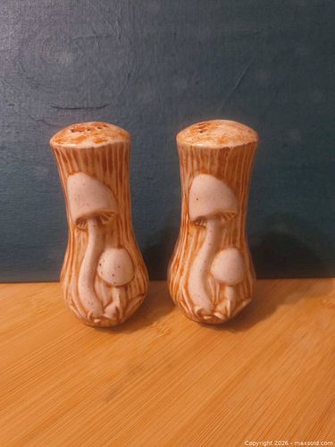 Lot #98 (1 of 4)