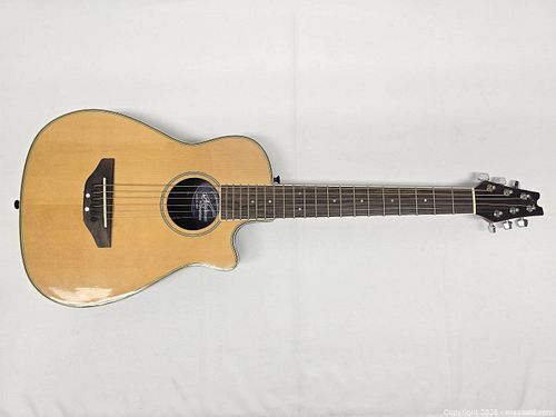 Ovation Applause AA-12 Traveler Accoustic Guitar (1 of 10)