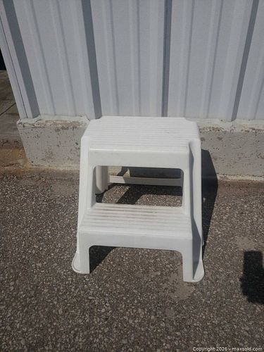 Lot #10 (1 of 4)