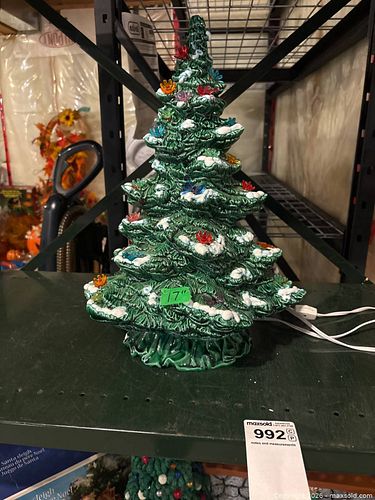 Lot #992 (1 of 5)