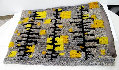 Lot #70 (1 of 5)