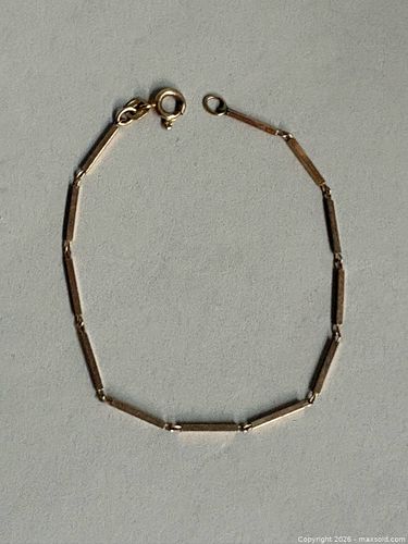 Lot #822 (1 of 9)