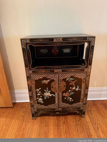 Lot #176 (1 of 8)