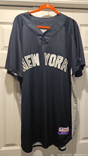 Lot #22 (1 of 5)