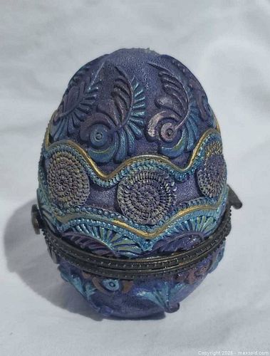 Lot #805 (1 of 2)