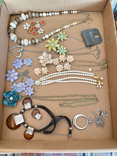 Mixed Jewelry Lot — Necklaces, Earrings, Pendants (Faux Pearls & Metal) (1 of 11)