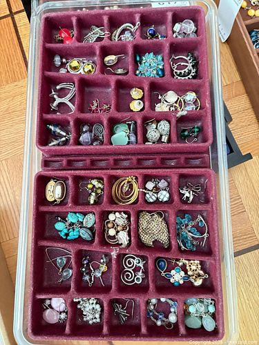 Mixed Lot of Costume, Gold-Tone & Beaded Jewelry (1 of 14)