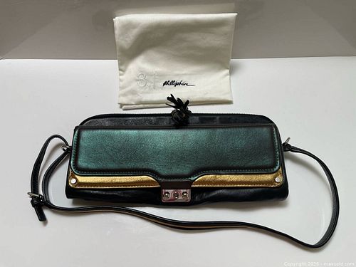 Lot #439 (1 of 8)