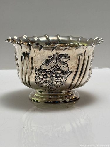 Lot #472 (1 of 16)