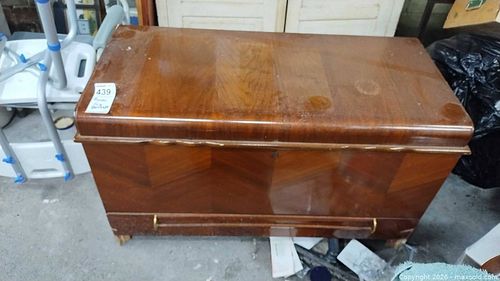 Lot #439 (1 of 8)