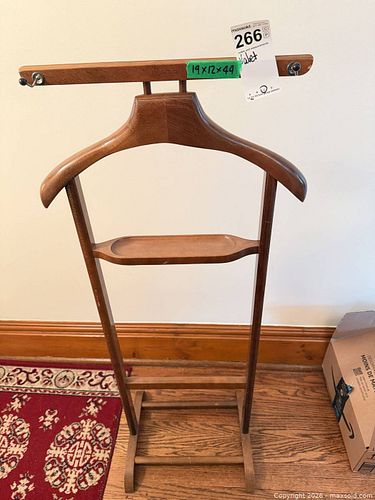 Lot #266 (1 of 7)