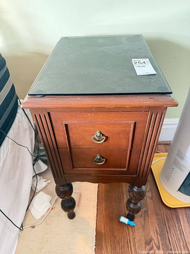 Lot #254 (1 of 7)