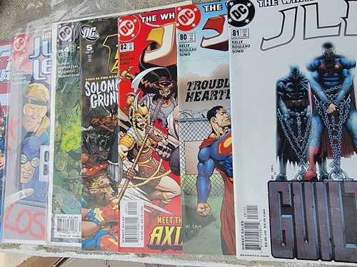 DC justice league comic books (1 of 6)