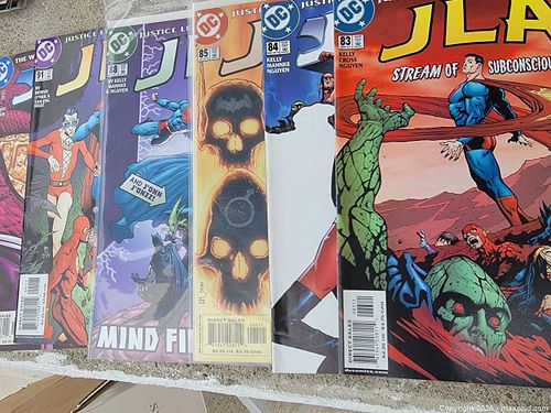 DC justice league comic collection  (1 of 6)