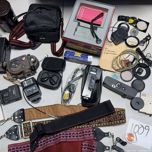 Large lot of Camera and Acessories  (1 of 11)