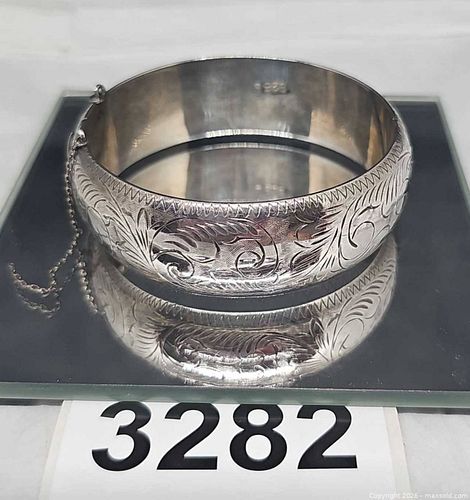 Sterling Silver Engraved Floral Hinged Bangle Bracelet (1 of 8)