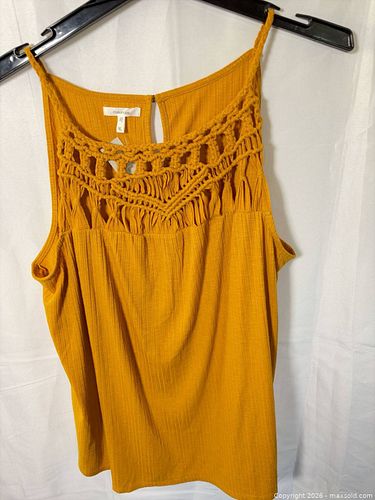 Lot #532 (1 of 3)