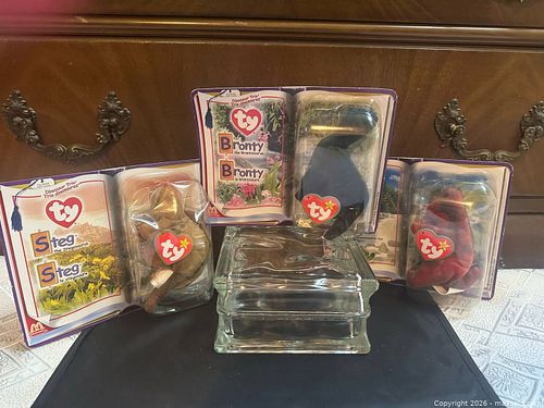 Lot #16 (1 of 6)