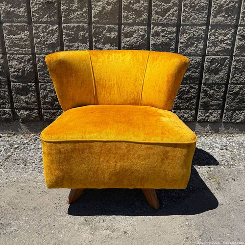 Lot #39 (1 of 8)