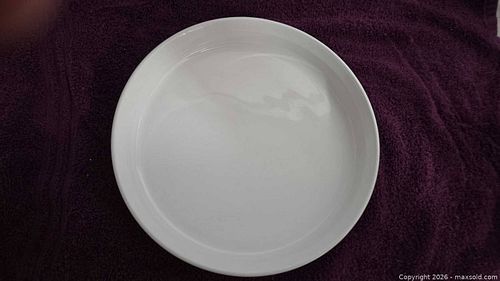 CorningWare 10 in White Glass-Ceramic Pie & Baking Dish (1 of 3)