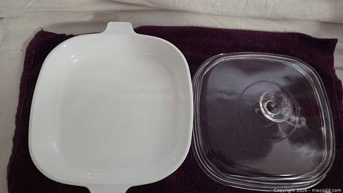 CorningWare 11 in Cornflower Casserole Dish (1 of 3)