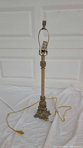 Victorian Ornate Brass Table Lamp, Antique Gold Finish (1 of 8)