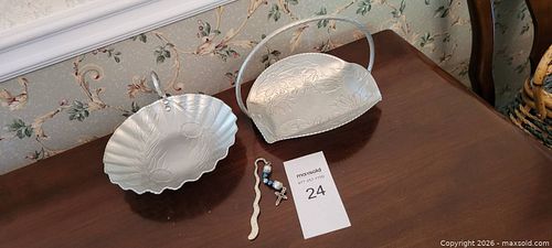 Lot #24 (1 of 7)