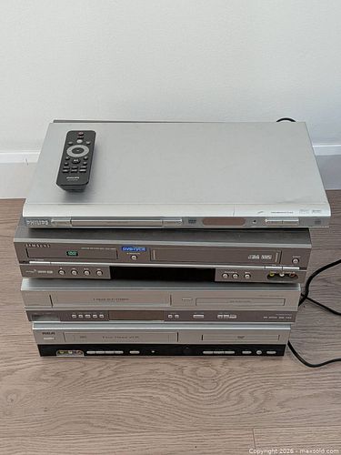 Lot #208 (1 of 11)