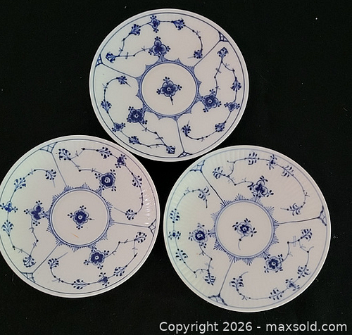 Lot #70 (1 of 3)