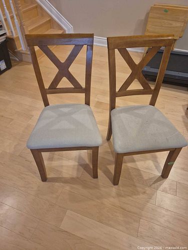 2 Wood Chairs (1 of 5)