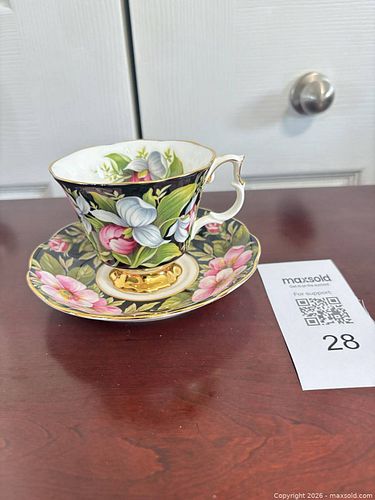 Lot #28 (1 of 5)
