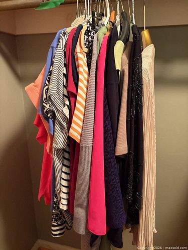 Women clothing items (1 of 11)