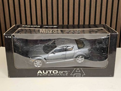 Lot #204 (1 of 9)