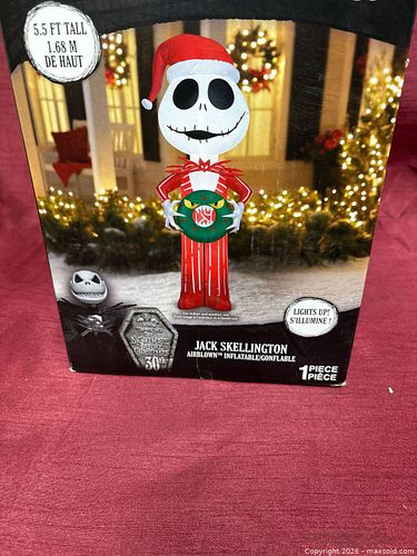 Jack Skellington Inflatable Christmas Decoration, 5.5 ft (1 of 3)