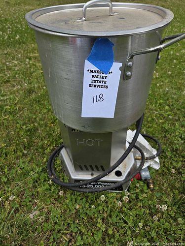 Propane 15/25000 BTU heater and aluminum stock pot (1 of 2)