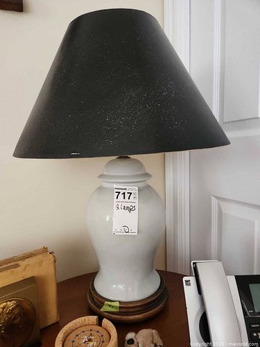 Lot #717 (1 of 9)