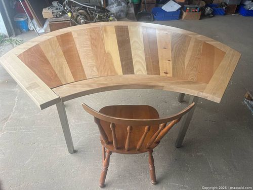Desk and chair (1 of 7)