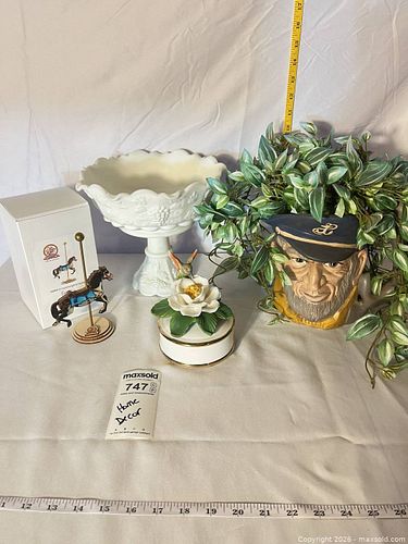 Lot #747 (1 of 11)