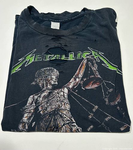 Lot #32 (1 of 13)