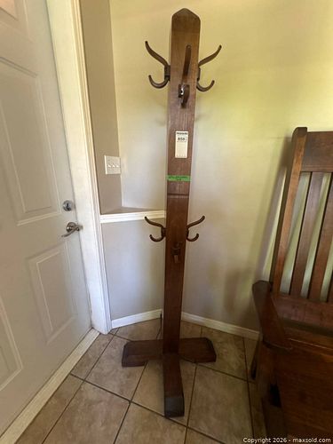 Lot #858 (1 of 6)
