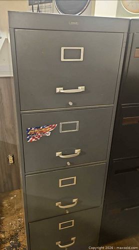 Lot #19 (1 of 10)