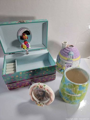 Home Decor Girl Lot Jewelry Music Box Candle Holder (1 of 10)