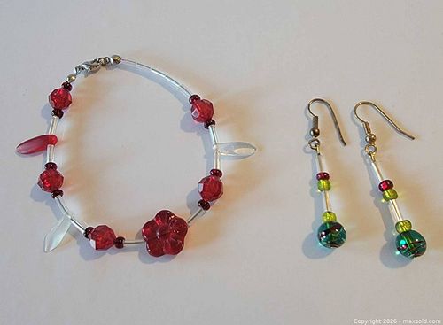 Vintage Handmade Glass Bead Earrings + Bracelet (1 of 6)