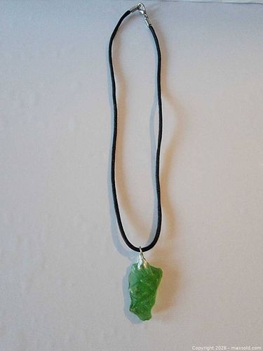 Vintage Handmade Green Sea Glass Necklace (1 of 5)