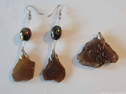 Vintage Handmade Sea Glass Bead Earrings Pendant Set (1 of 5)
